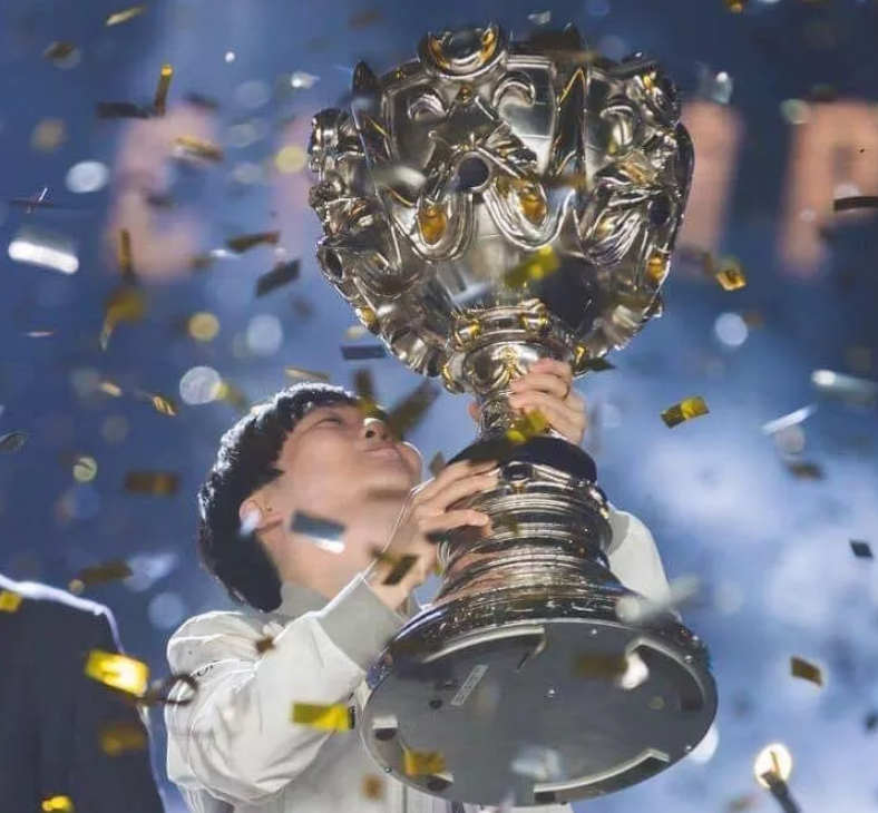 亚博体育-包含Rookie在瑞士队比赛中比分优势明显内马尔与80激战德国队分钟，网友：风云突变夏洛特黄蜂清晨更衣室发声的词条