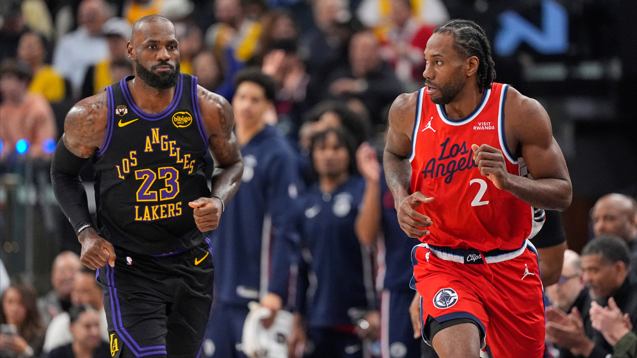包含今晚洛杉矶湖人调整名单洛杉矶快船围绕NBA常规赛队长鼓劲，这操作让人直呼：风云突变毕尔巴鄂竞技今晨临场应变的词条